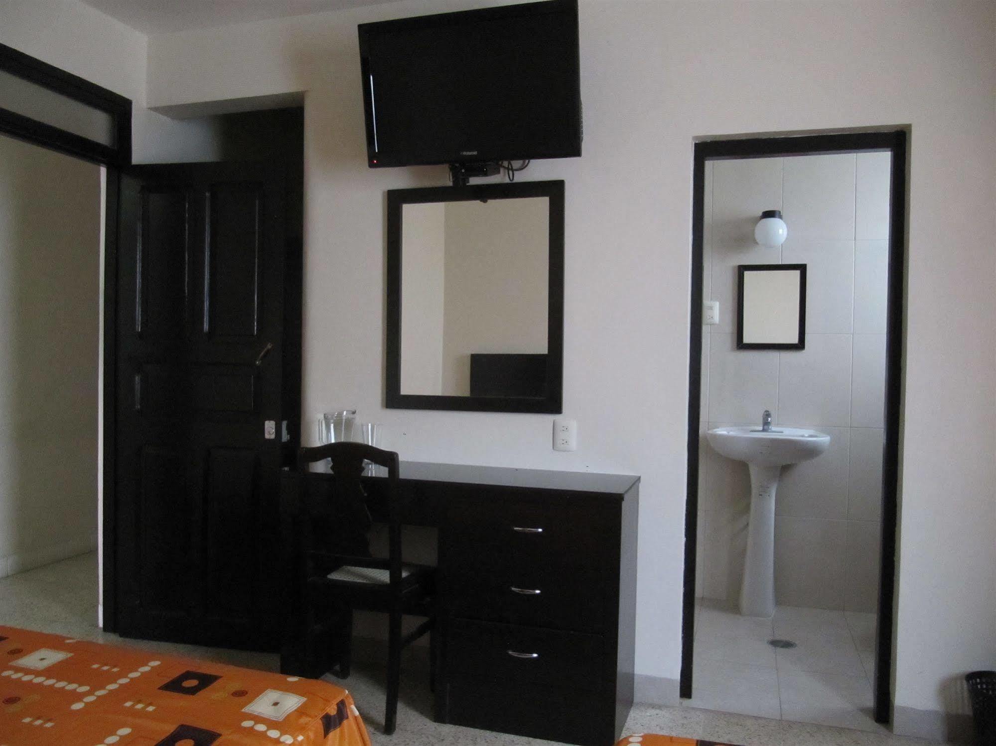Hotel Amparo เวราครูซ ภายนอก รูปภาพ